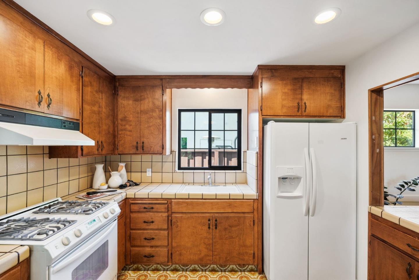 Detail Gallery Image 17 of 47 For 3468 Bella Vista Ct, Santa Clara,  CA 95051 - 4 Beds | 2 Baths
