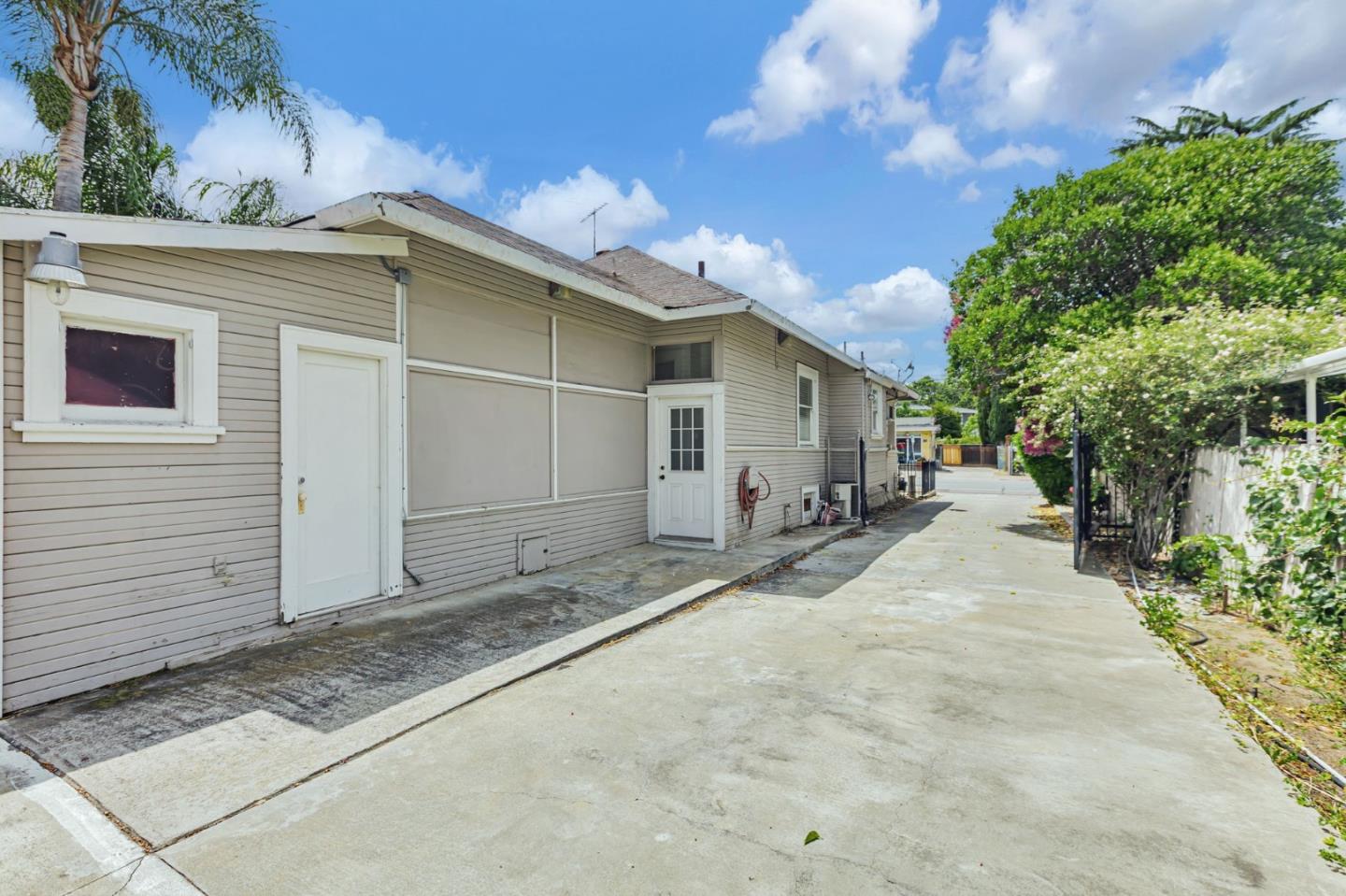 Detail Gallery Image 18 of 19 For 136 Race St, San Jose,  CA 95126 - – Beds | – Baths