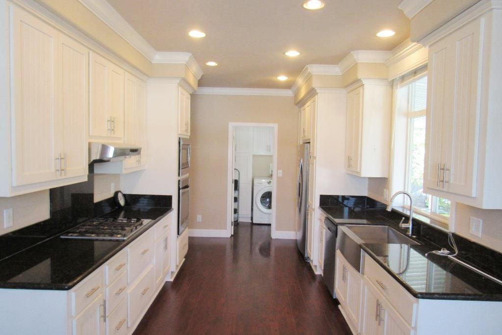 Detail Gallery Image 12 of 26 For 1085 Tasman Dr #905,  Sunnyvale,  CA 94089 - 3 Beds | 2 Baths
