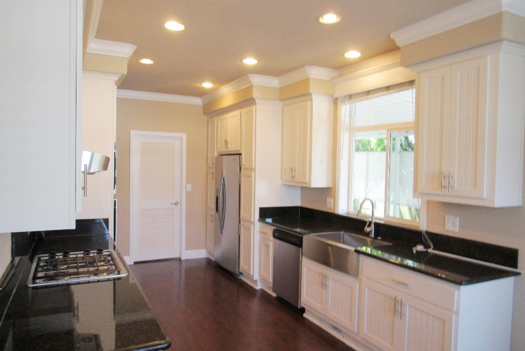 Detail Gallery Image 13 of 26 For 1085 Tasman Dr #905,  Sunnyvale,  CA 94089 - 3 Beds | 2 Baths