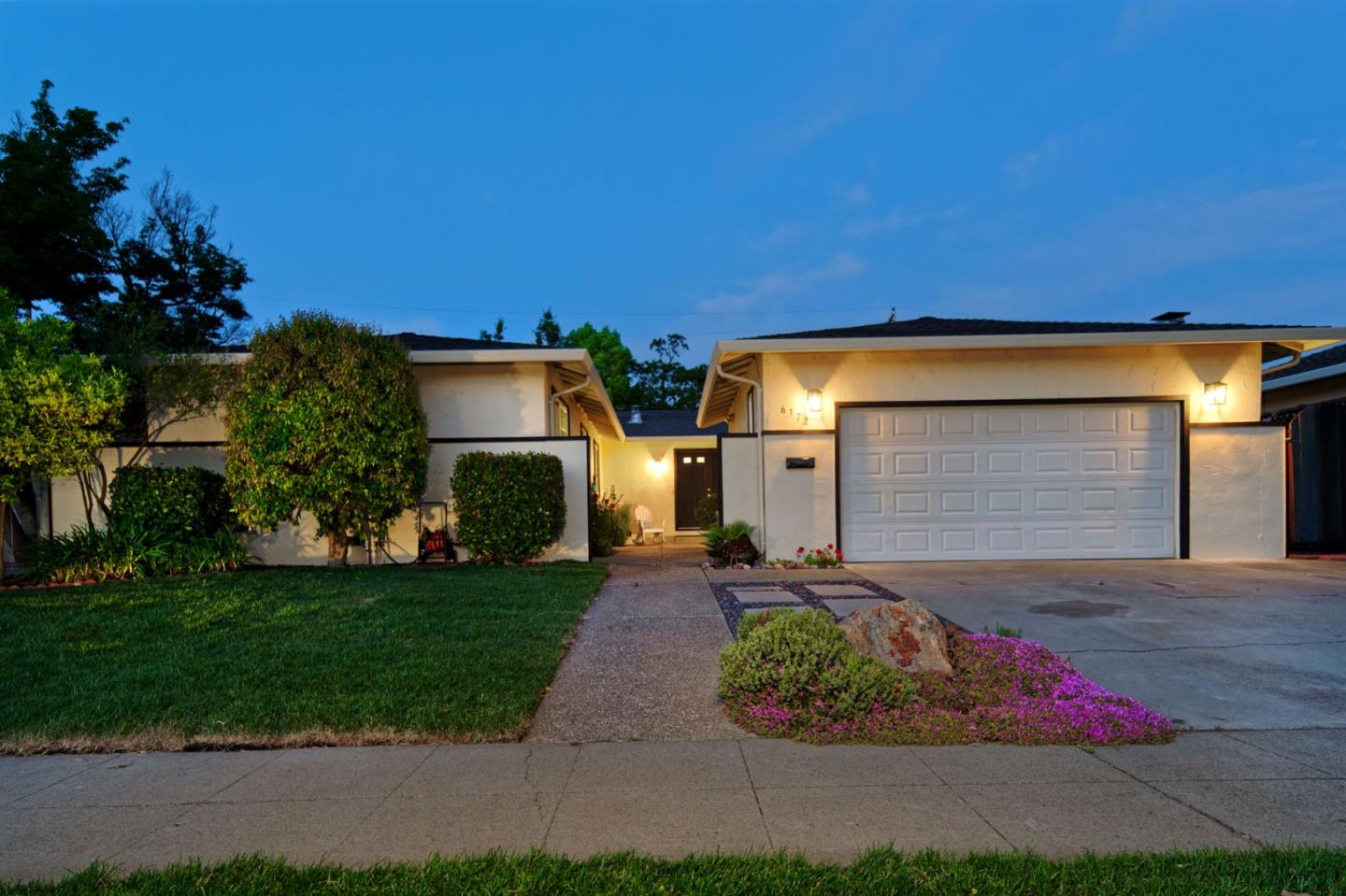 Detail Gallery Image 3 of 47 For 6372 Tamalpais Ave, San Jose,  CA 95120 - 4 Beds | 2 Baths