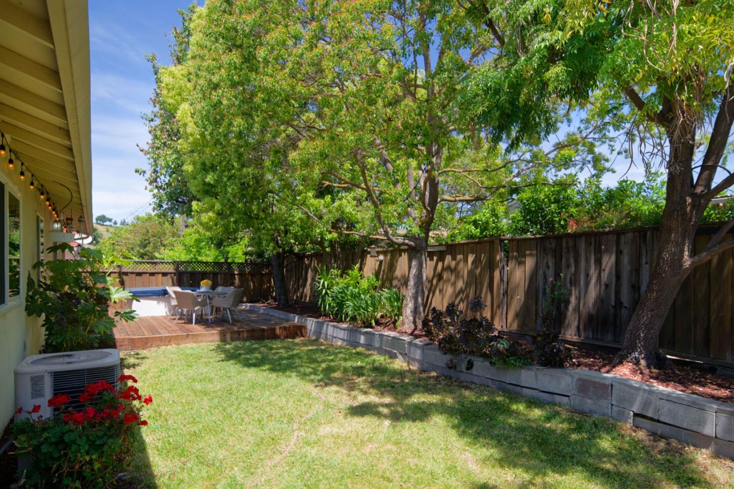 Detail Gallery Image 34 of 47 For 6372 Tamalpais Ave, San Jose,  CA 95120 - 4 Beds | 2 Baths