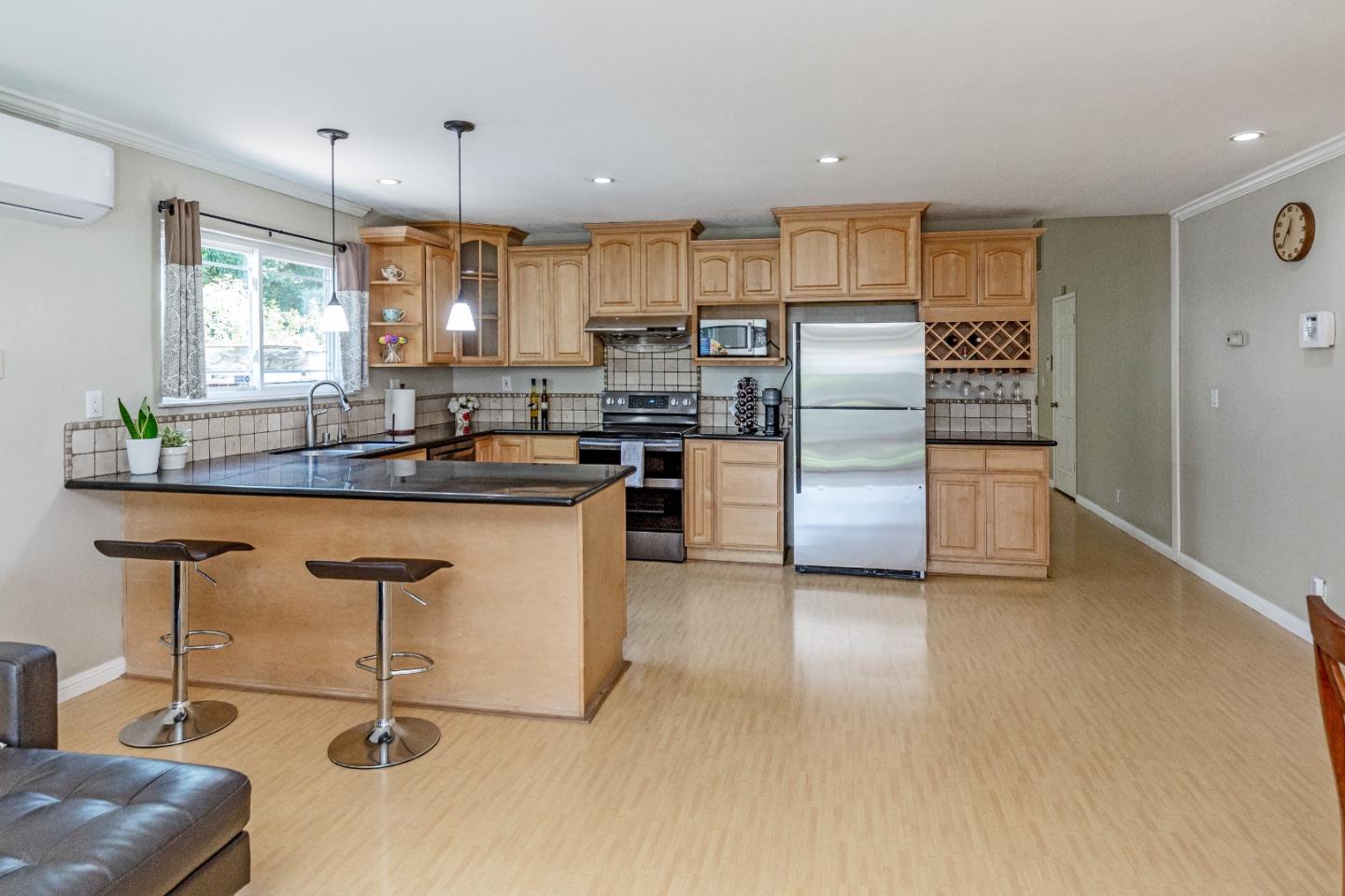 Detail Gallery Image 5 of 25 For 4463 Park Sommers Way, San Jose,  CA 95136 - 4 Beds | 2 Baths