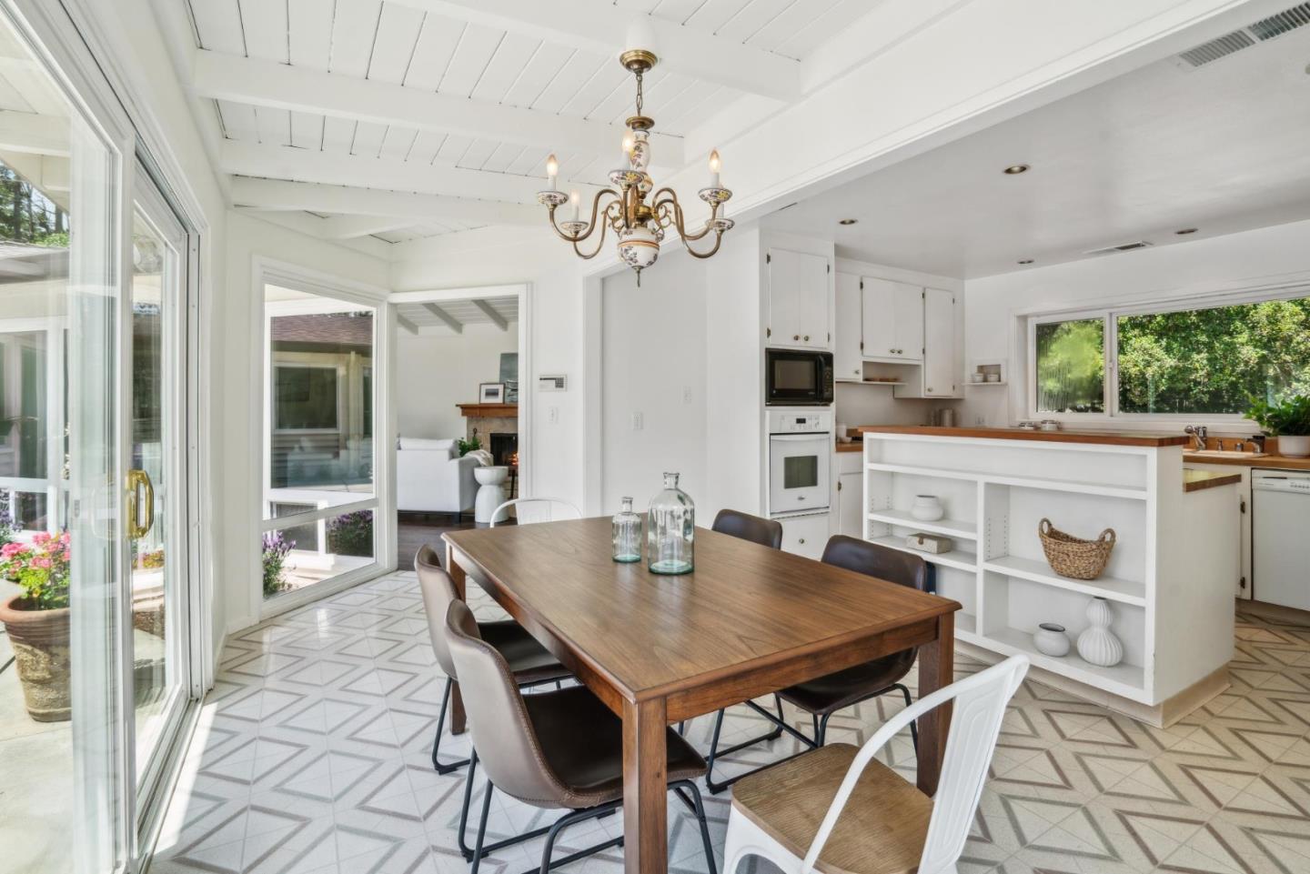 Detail Gallery Image 11 of 42 For 1209 Atajo Way, Pebble Beach,  CA 93953 - 3 Beds | 3 Baths
