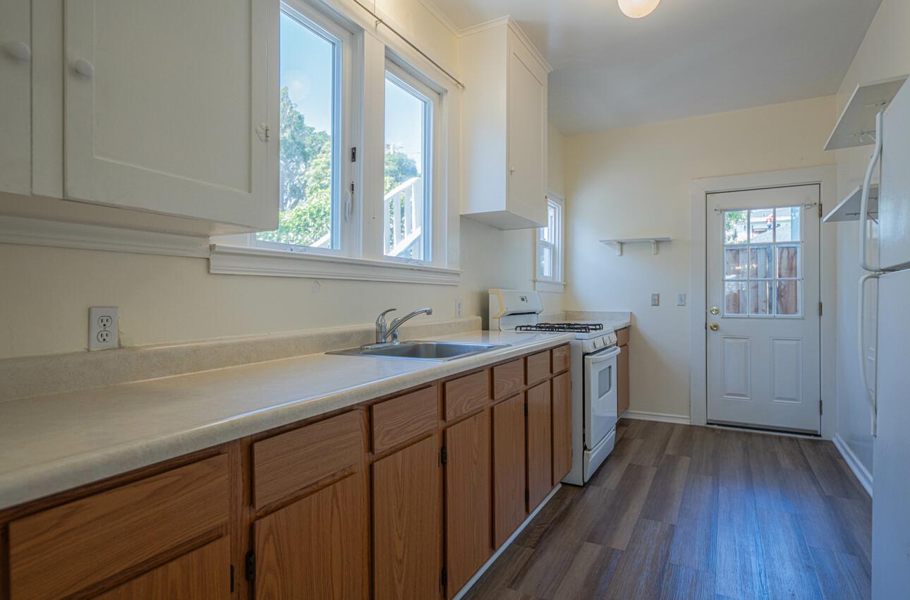 Detail Gallery Image 12 of 53 For 206 Cypress Ave, Pacific Grove,  CA 93950 - – Beds | – Baths