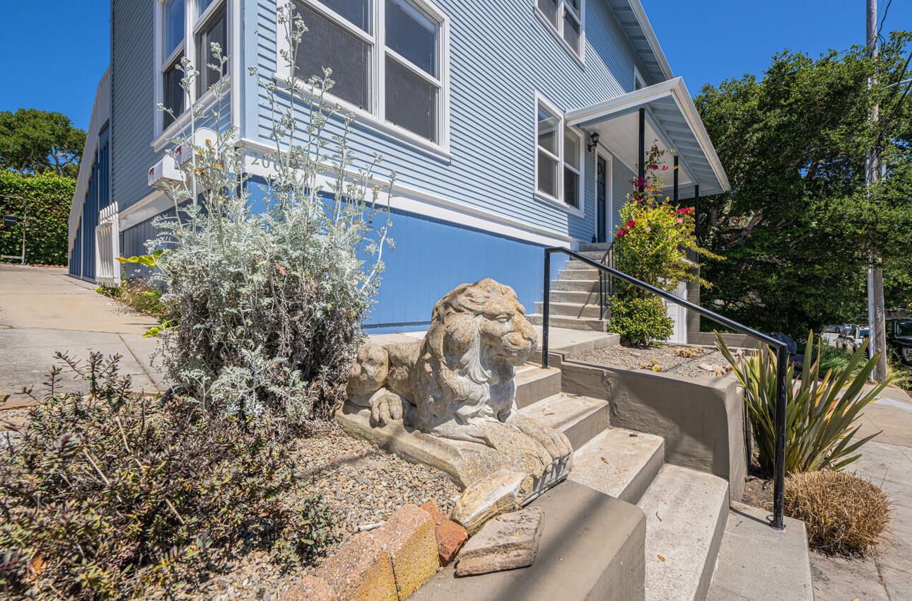 Detail Gallery Image 2 of 53 For 206 Cypress Ave, Pacific Grove,  CA 93950 - – Beds | – Baths