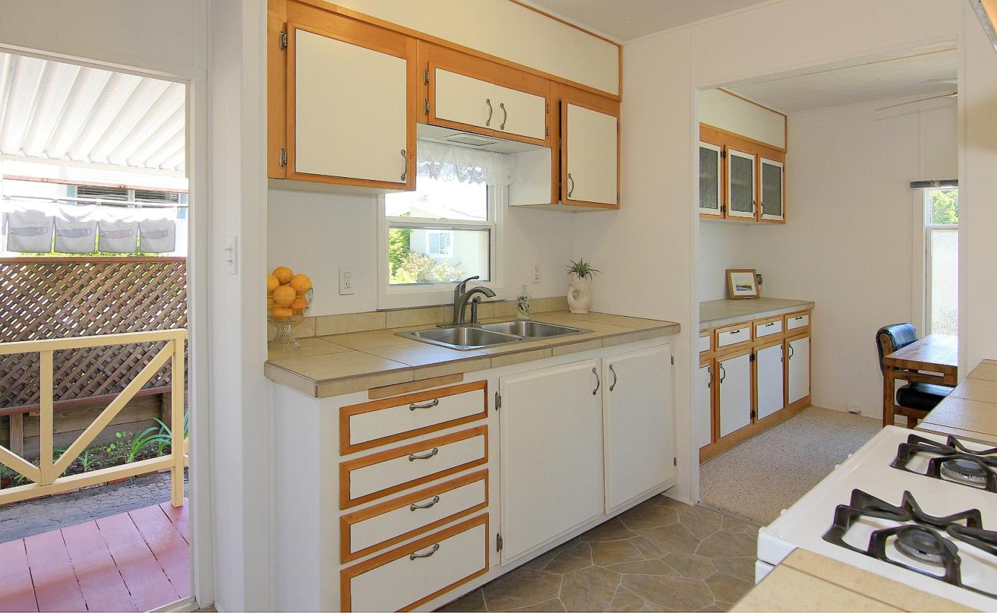 Detail Gallery Image 8 of 35 For 800 Brommer St #34,  Santa Cruz,  CA 95062 - 2 Beds | 1 Baths