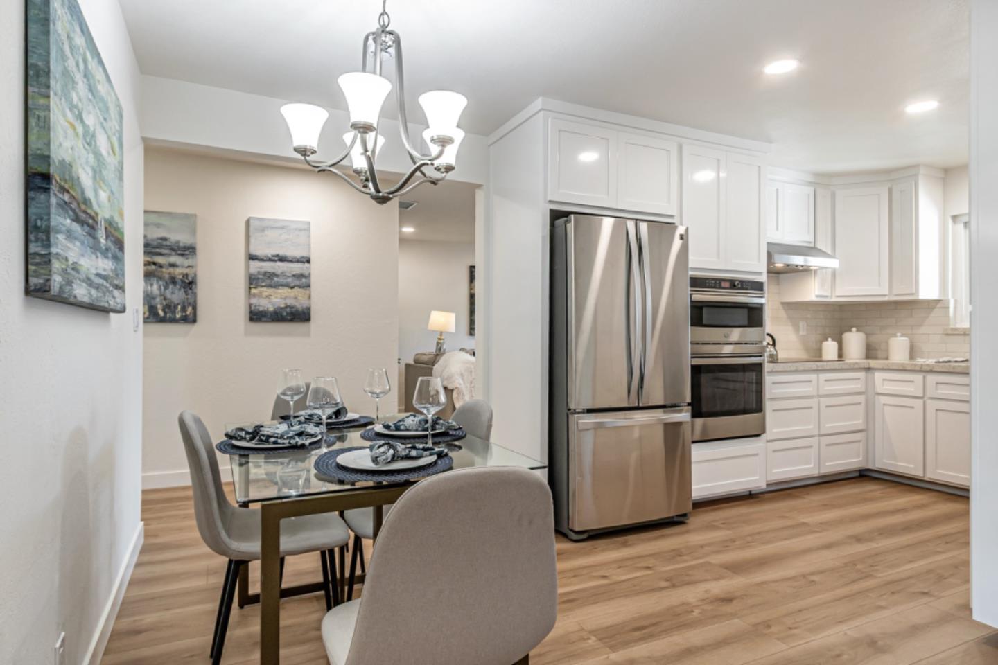 Detail Gallery Image 17 of 32 For 1598 Hallbrook Dr, San Jose,  CA 95118 - 3 Beds | 2 Baths