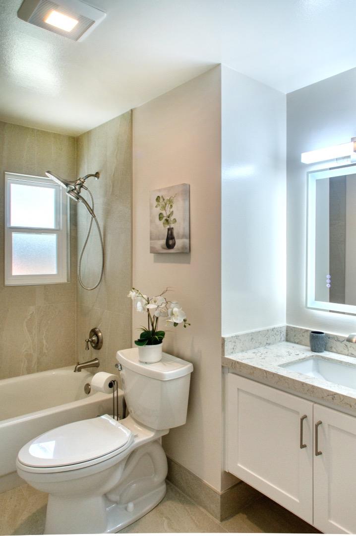 Detail Gallery Image 18 of 32 For 1598 Hallbrook Dr, San Jose,  CA 95118 - 3 Beds | 2 Baths