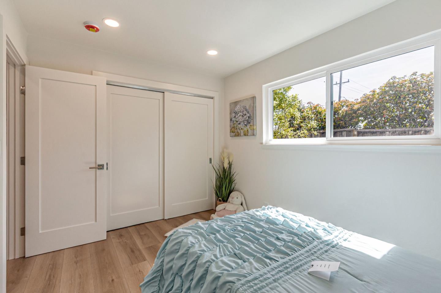 Detail Gallery Image 22 of 32 For 1598 Hallbrook Dr, San Jose,  CA 95118 - 3 Beds | 2 Baths