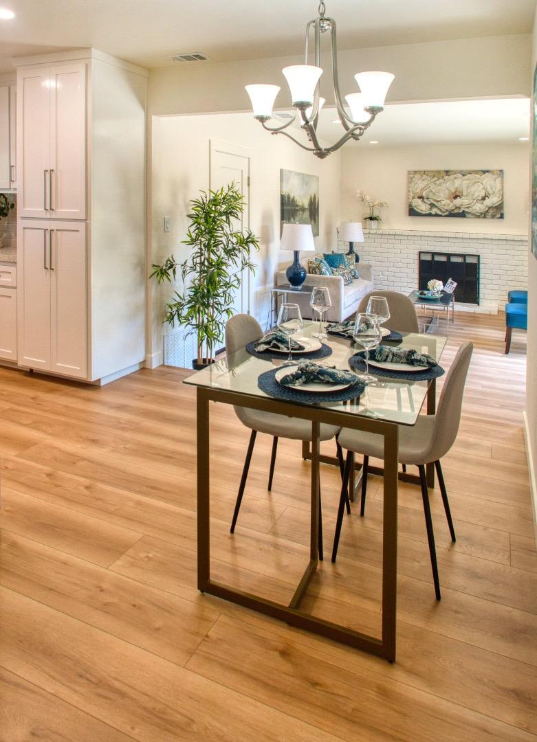 Detail Gallery Image 6 of 32 For 1598 Hallbrook Dr, San Jose,  CA 95118 - 3 Beds | 2 Baths