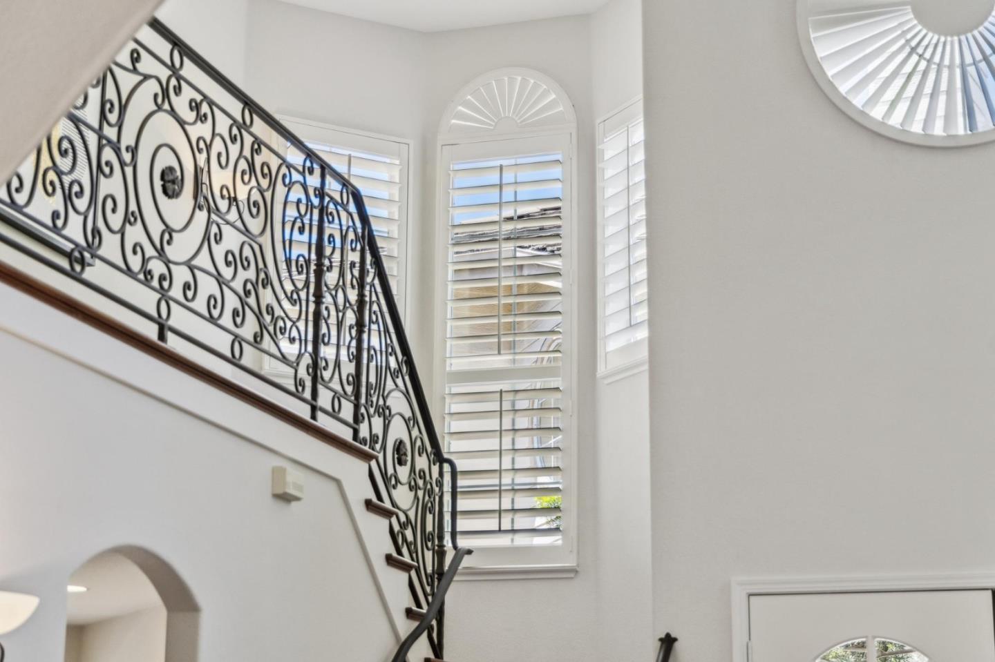 Detail Gallery Image 29 of 69 For 910 Governors Bay Dr, Redwood City,  CA 94065 - 5 Beds | 3 Baths