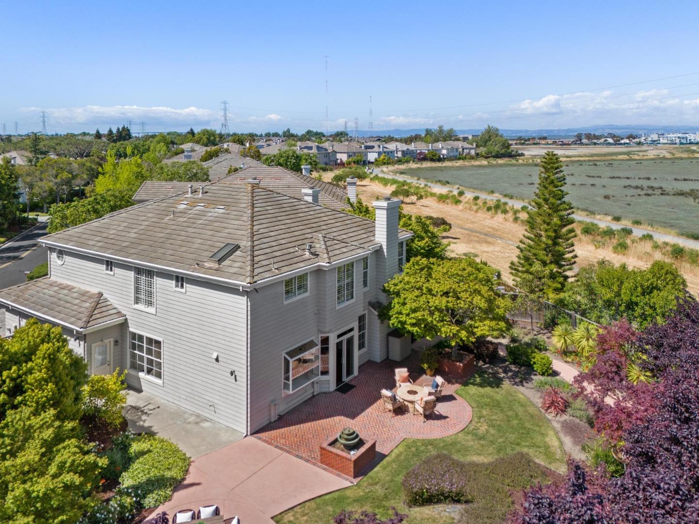 Detail Gallery Image 3 of 69 For 910 Governors Bay Dr, Redwood City,  CA 94065 - 5 Beds | 3 Baths