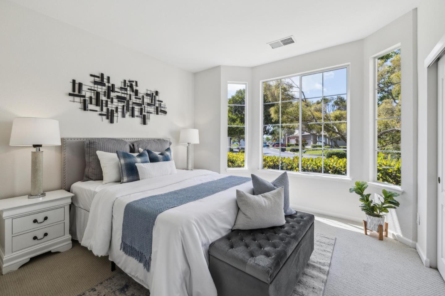 Detail Gallery Image 51 of 69 For 910 Governors Bay Dr, Redwood City,  CA 94065 - 5 Beds | 3 Baths