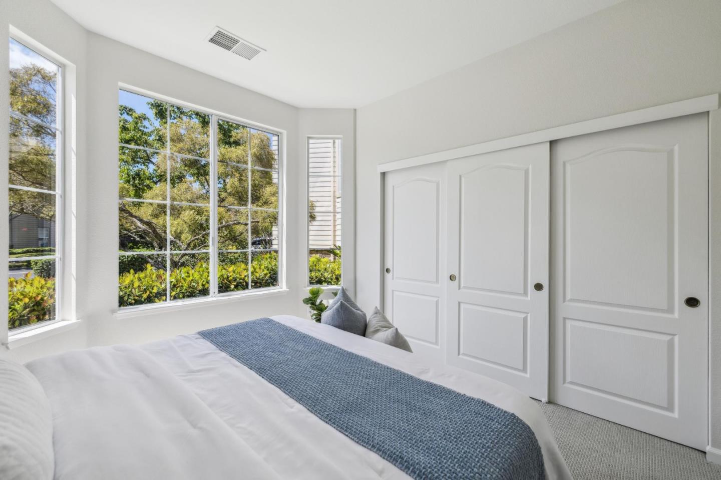 Detail Gallery Image 52 of 69 For 910 Governors Bay Dr, Redwood City,  CA 94065 - 5 Beds | 3 Baths