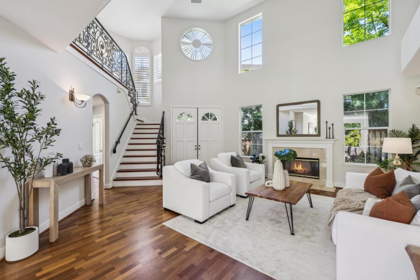 Detail Gallery Image 8 of 69 For 910 Governors Bay Dr, Redwood City,  CA 94065 - 5 Beds | 3 Baths