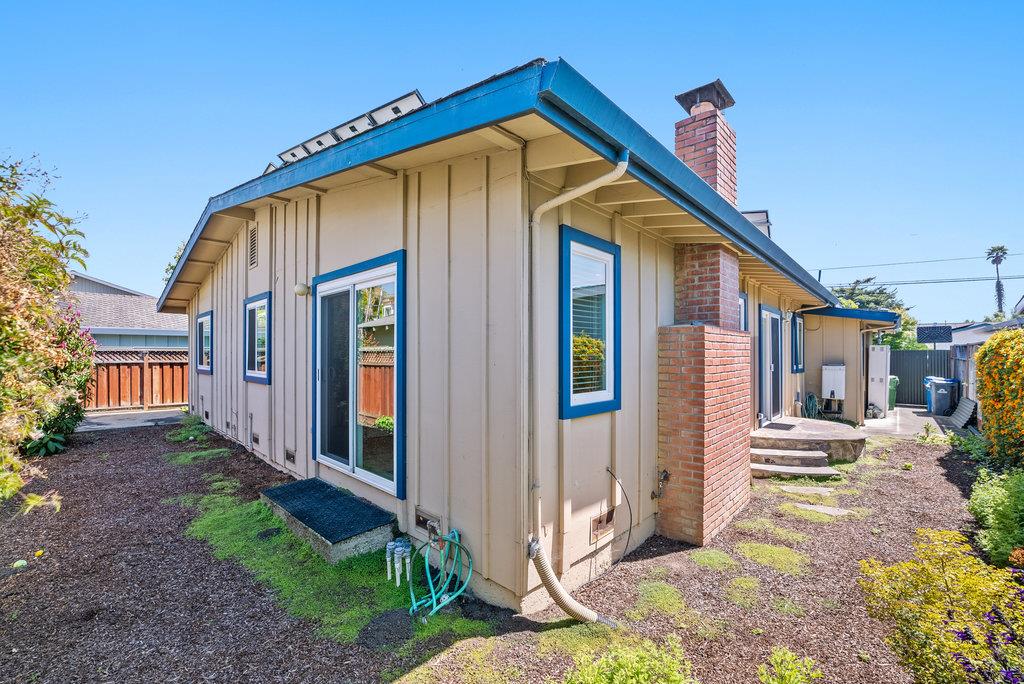 Detail Gallery Image 26 of 38 For 208 Valencia Ave, Aptos,  CA 95003 - 3 Beds | 2 Baths