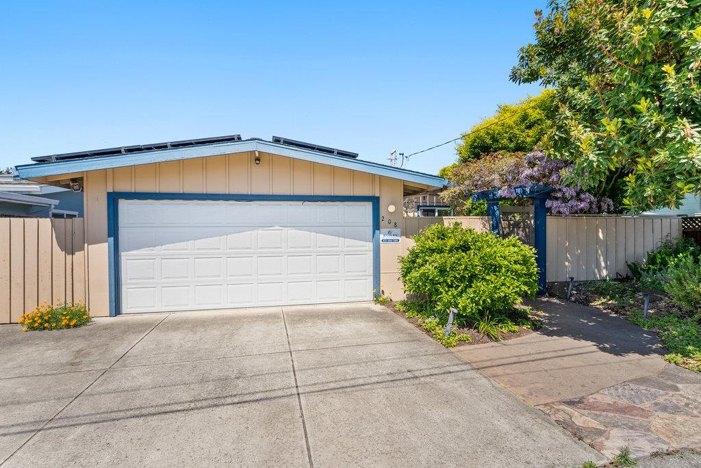 Detail Gallery Image 36 of 38 For 208 Valencia Ave, Aptos,  CA 95003 - 3 Beds | 2 Baths