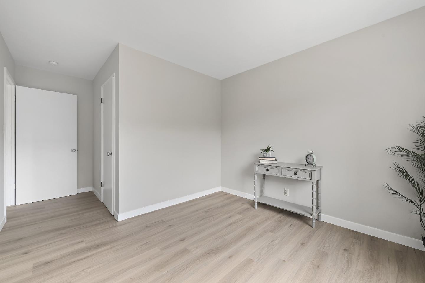 Detail Gallery Image 18 of 31 For 674 Campbell Ave, Los Altos,  CA 94024 - 4 Beds | 2 Baths