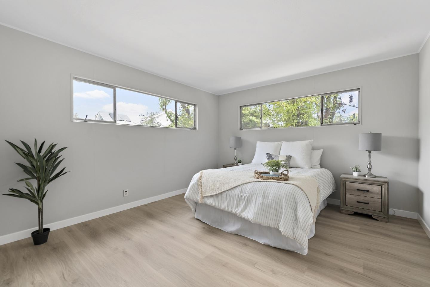 Detail Gallery Image 21 of 31 For 674 Campbell Ave, Los Altos,  CA 94024 - 4 Beds | 2 Baths