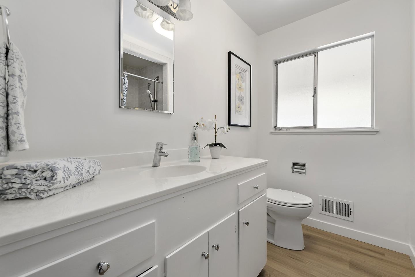 Detail Gallery Image 22 of 31 For 674 Campbell Ave, Los Altos,  CA 94024 - 4 Beds | 2 Baths