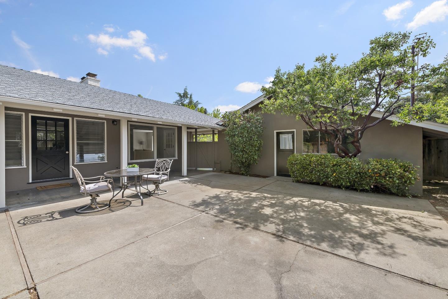 Detail Gallery Image 25 of 31 For 674 Campbell Ave, Los Altos,  CA 94024 - 4 Beds | 2 Baths