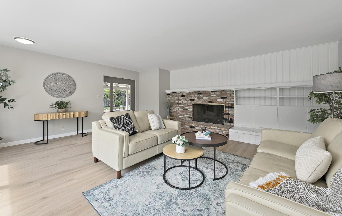 Detail Gallery Image 8 of 31 For 674 Campbell Ave, Los Altos,  CA 94024 - 4 Beds | 2 Baths