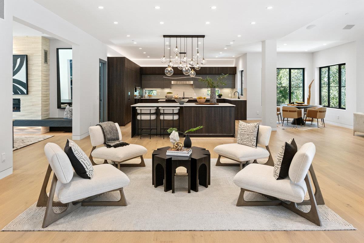 Detail Gallery Image 11 of 37 For 89 Tallwood Ct, Atherton,  CA 94027 - 6 Beds | 7/1 Baths