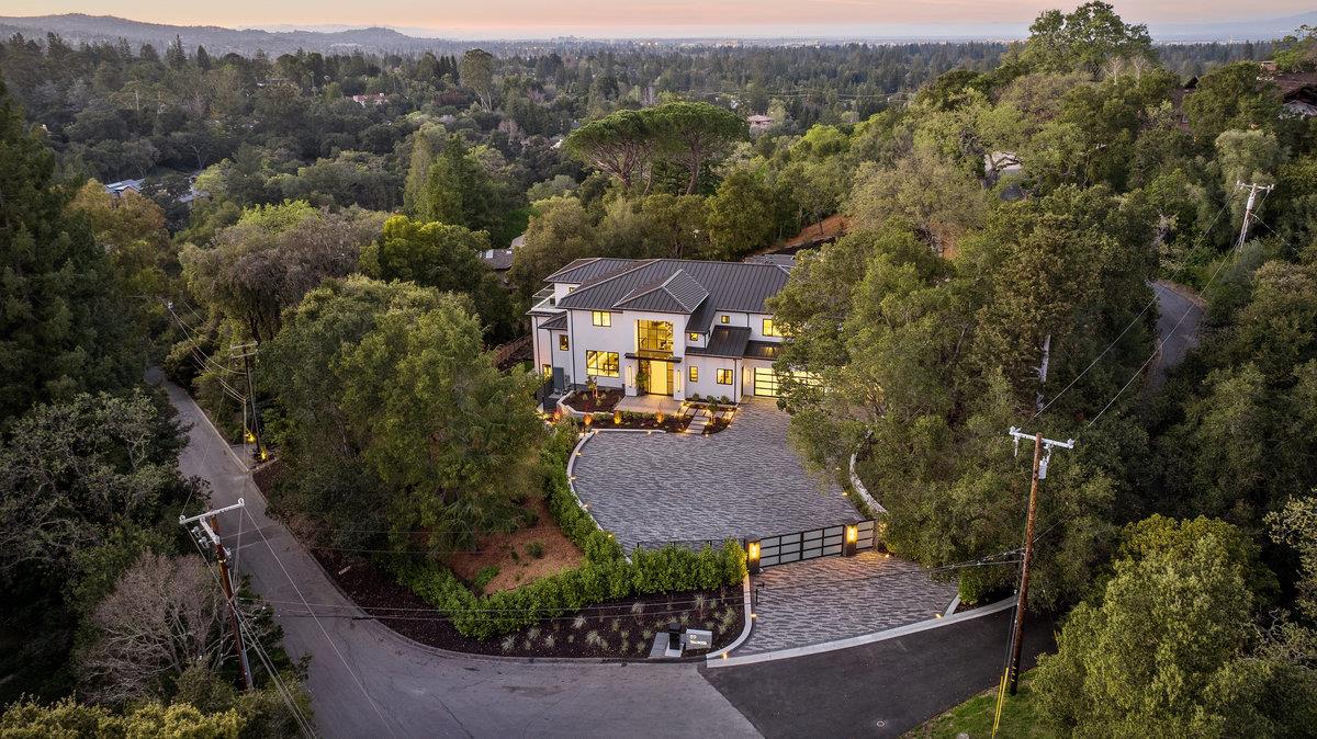 Detail Gallery Image 14 of 37 For 89 Tallwood Ct, Atherton,  CA 94027 - 6 Beds | 7/1 Baths