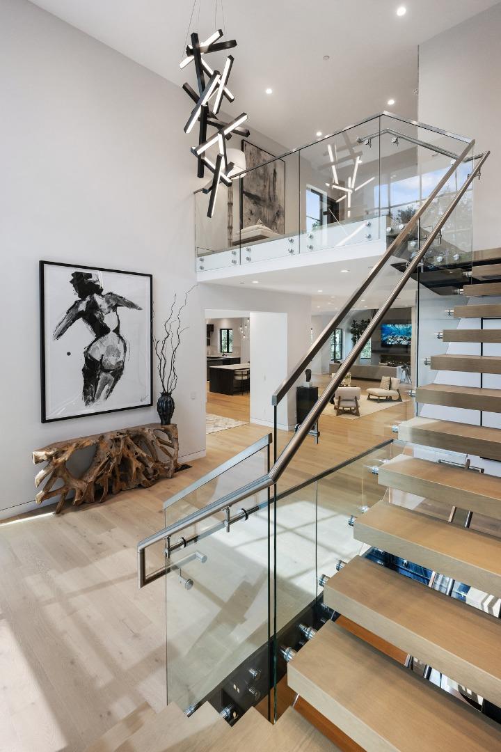 Detail Gallery Image 28 of 37 For 89 Tallwood Ct, Atherton,  CA 94027 - 6 Beds | 7/1 Baths