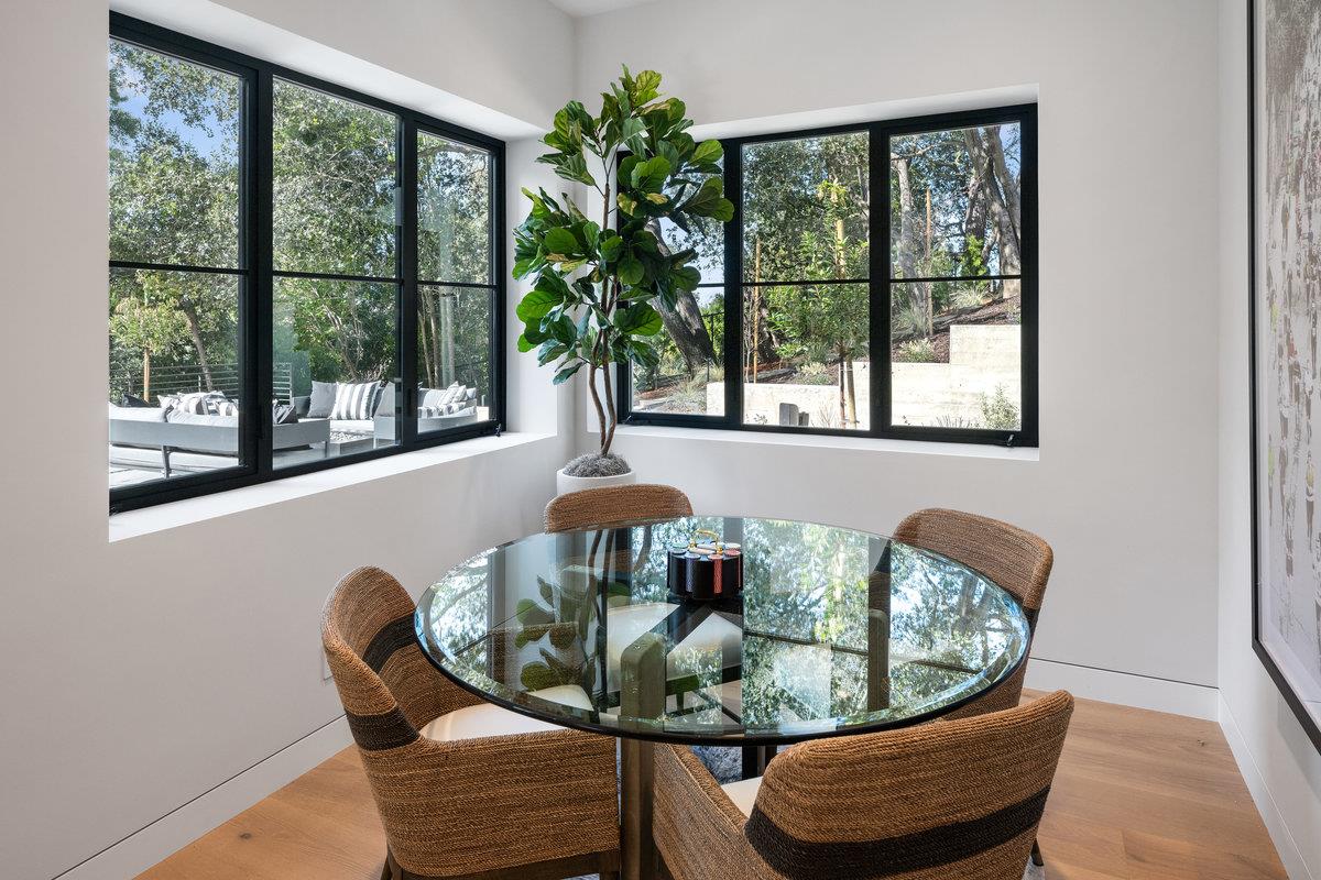 Detail Gallery Image 35 of 37 For 89 Tallwood Ct, Atherton,  CA 94027 - 6 Beds | 7/1 Baths