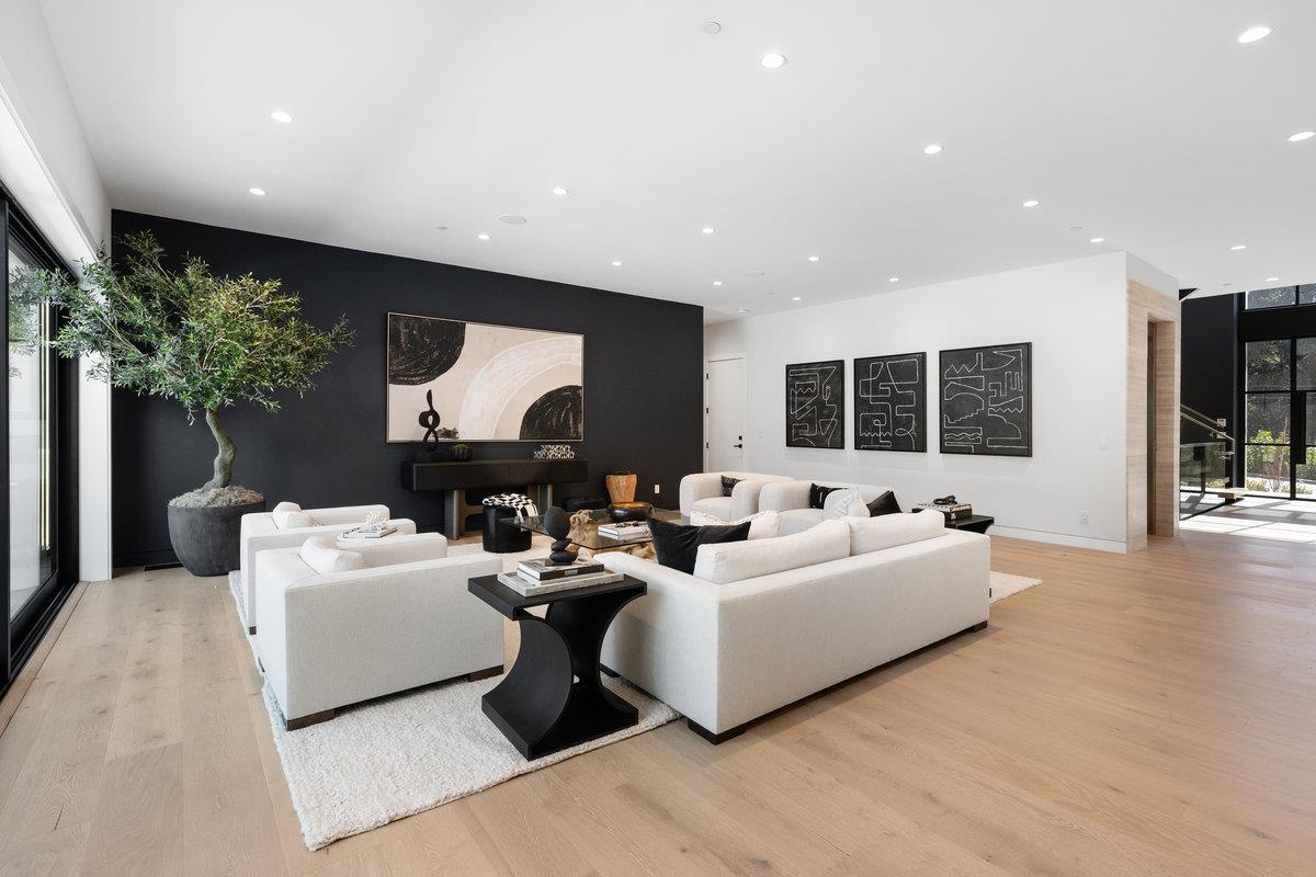Detail Gallery Image 4 of 37 For 89 Tallwood Ct, Atherton,  CA 94027 - 6 Beds | 7/1 Baths