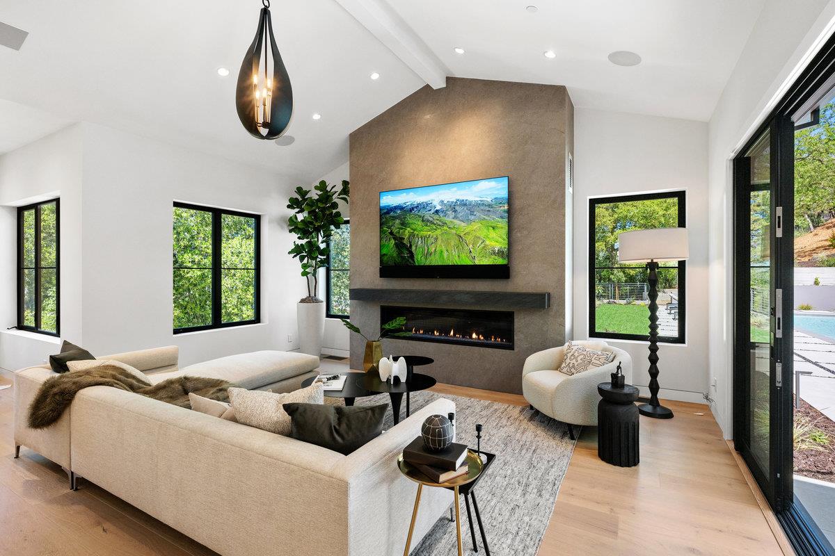 Detail Gallery Image 7 of 37 For 89 Tallwood Ct, Atherton,  CA 94027 - 6 Beds | 7/1 Baths