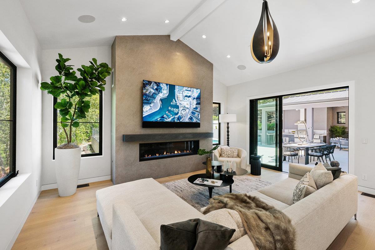 Detail Gallery Image 8 of 37 For 89 Tallwood Ct, Atherton,  CA 94027 - 6 Beds | 7/1 Baths