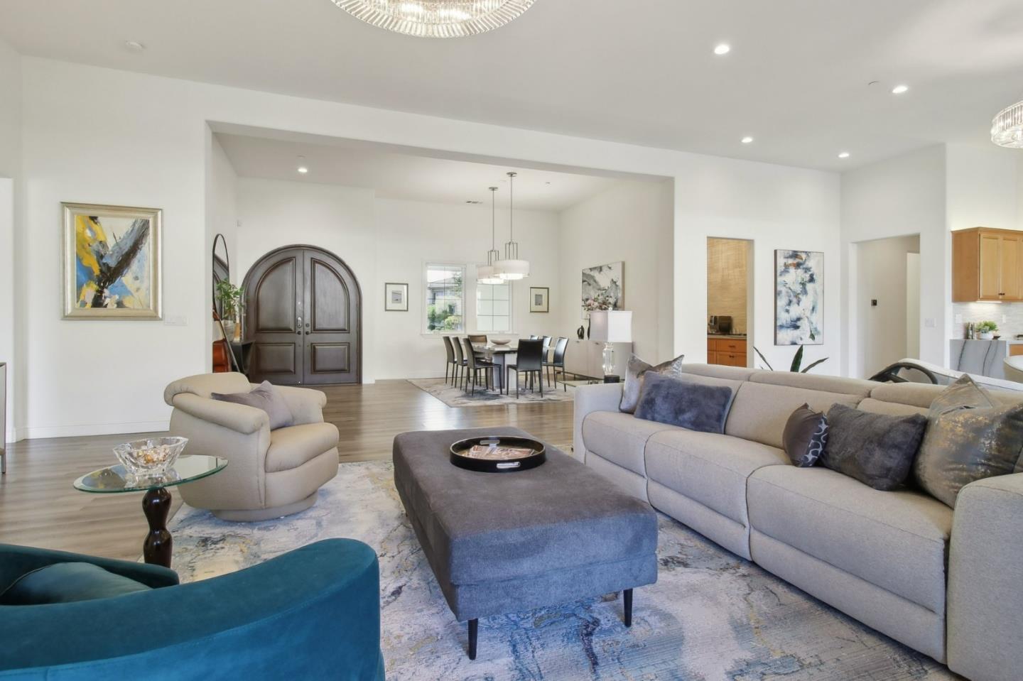 Detail Gallery Image 13 of 105 For 2170 via Orista, Morgan Hill,  CA 95037 - 4 Beds | 4/1 Baths