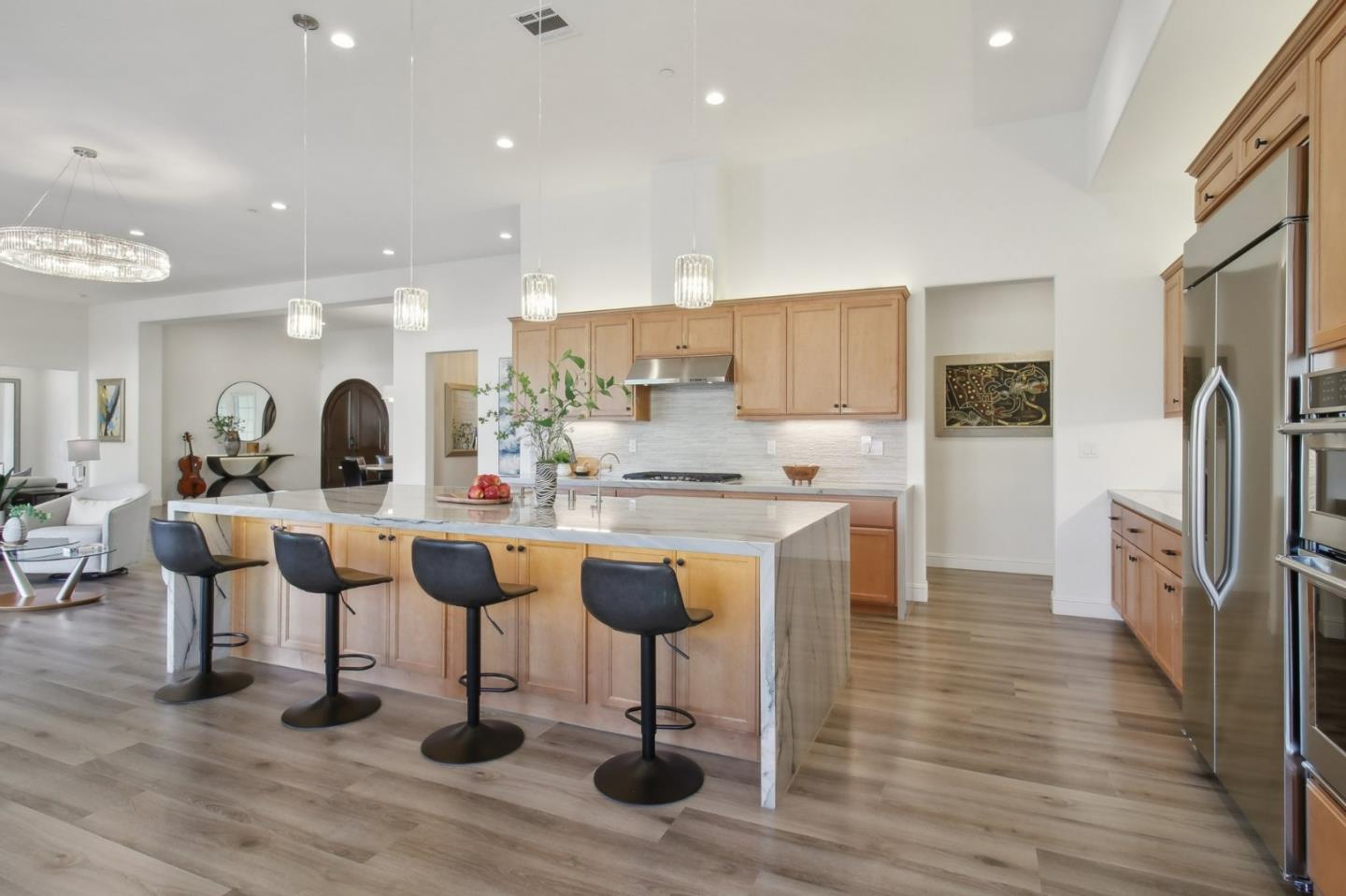 Detail Gallery Image 29 of 105 For 2170 via Orista, Morgan Hill,  CA 95037 - 4 Beds | 4/1 Baths