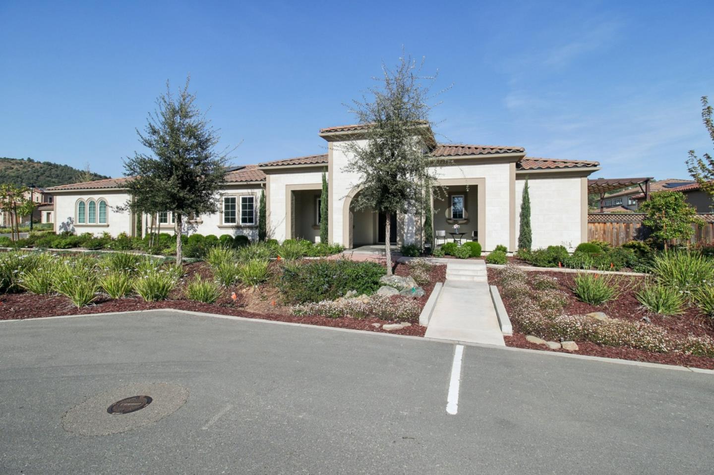 Detail Gallery Image 3 of 105 For 2170 via Orista, Morgan Hill,  CA 95037 - 4 Beds | 4/1 Baths