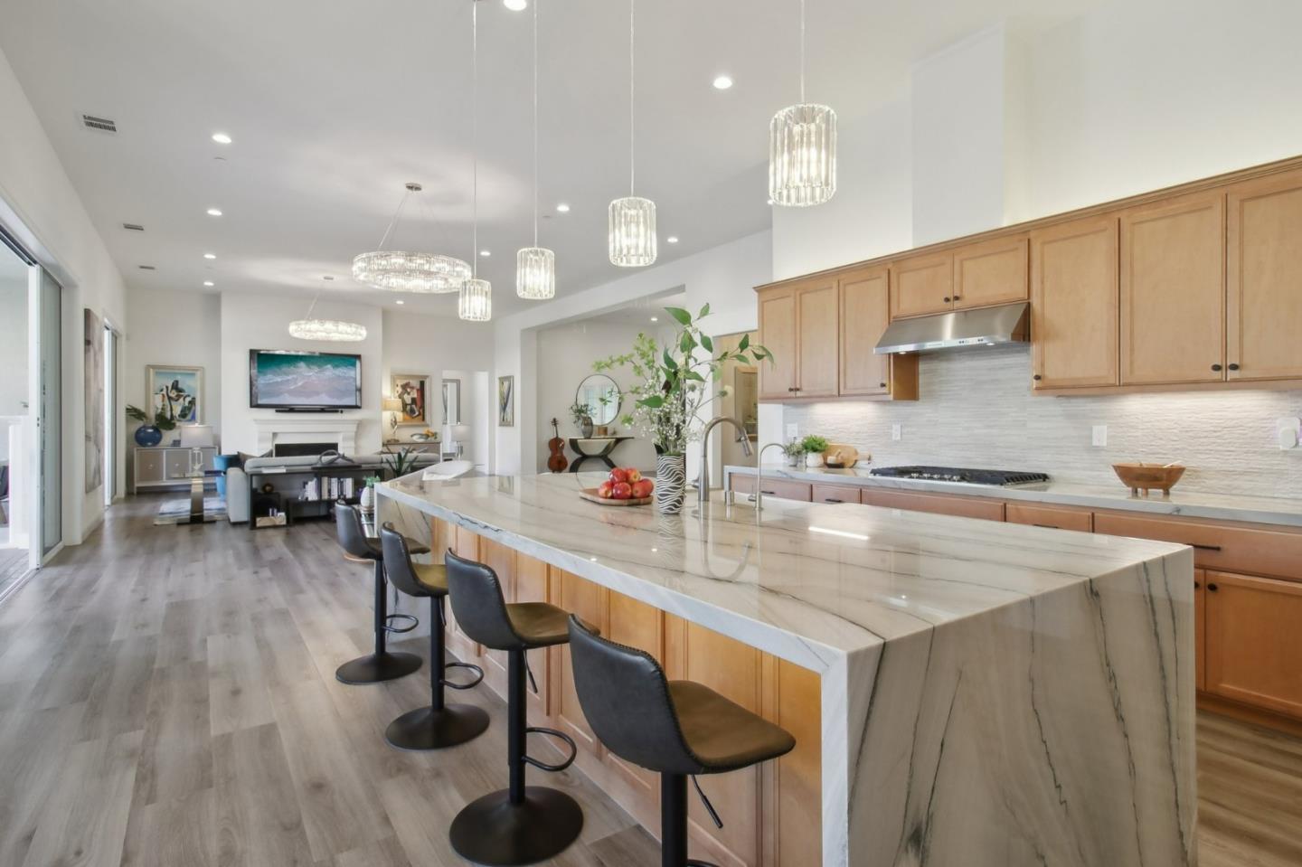 Detail Gallery Image 30 of 105 For 2170 via Orista, Morgan Hill,  CA 95037 - 4 Beds | 4/1 Baths