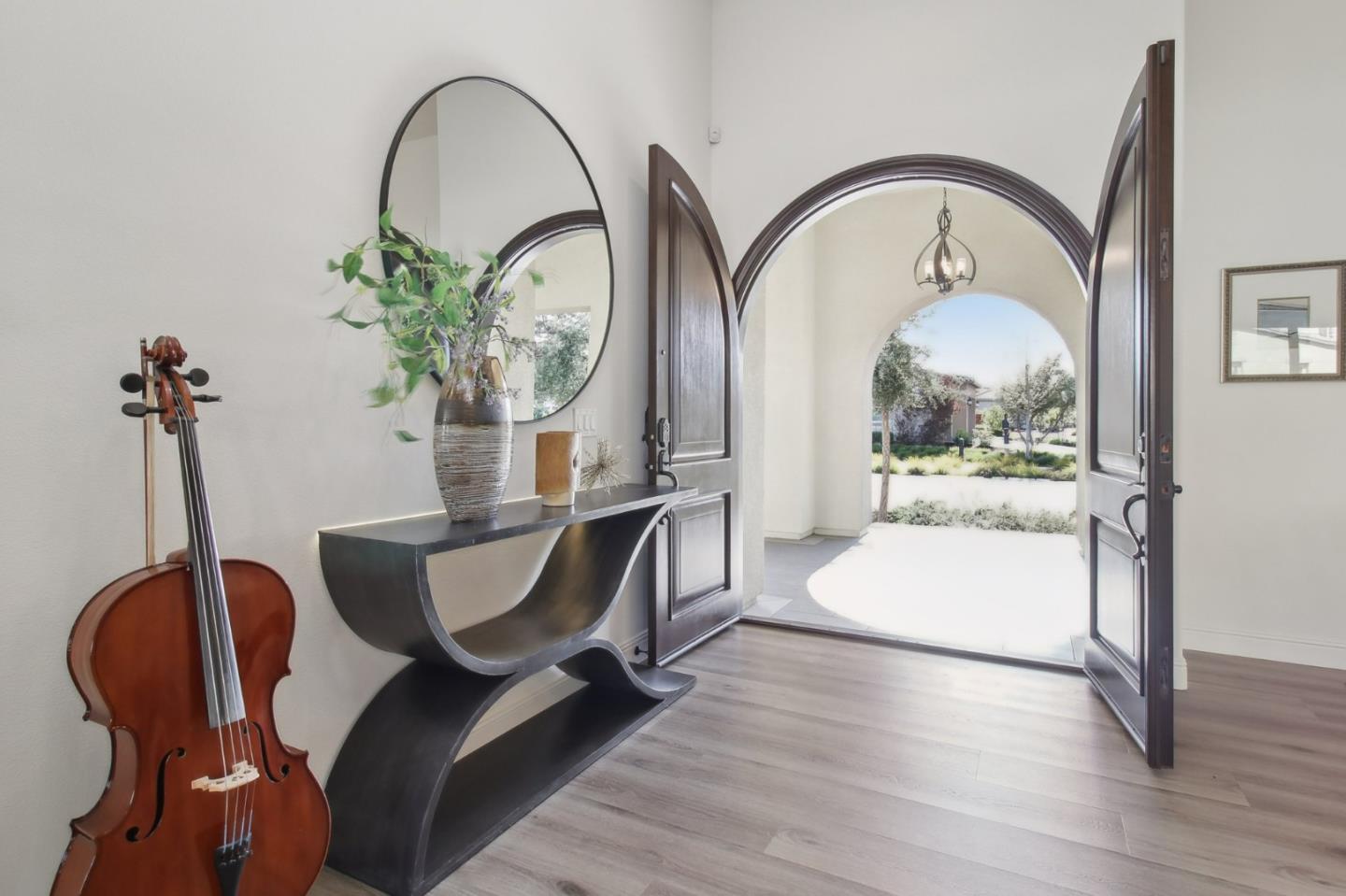 Detail Gallery Image 7 of 105 For 2170 via Orista, Morgan Hill,  CA 95037 - 4 Beds | 4/1 Baths
