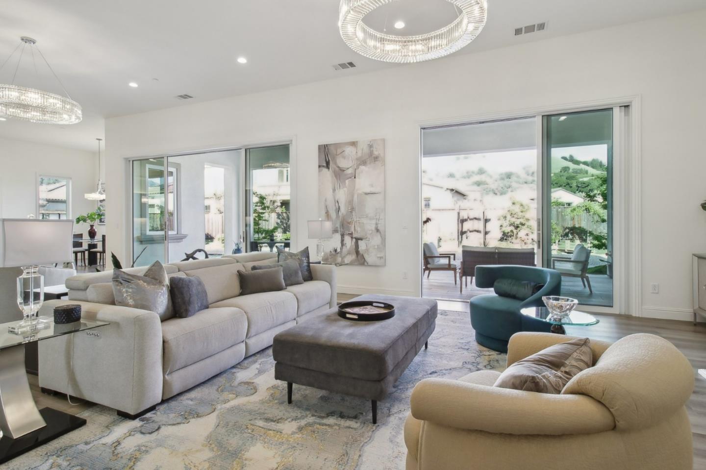 Detail Gallery Image 9 of 105 For 2170 via Orista, Morgan Hill,  CA 95037 - 4 Beds | 4/1 Baths