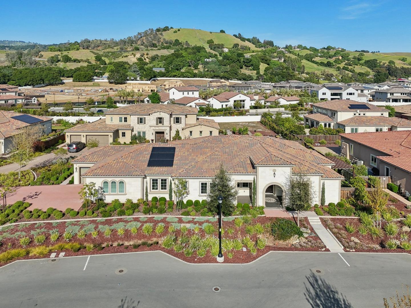 Detail Gallery Image 90 of 105 For 2170 via Orista, Morgan Hill,  CA 95037 - 4 Beds | 4/1 Baths