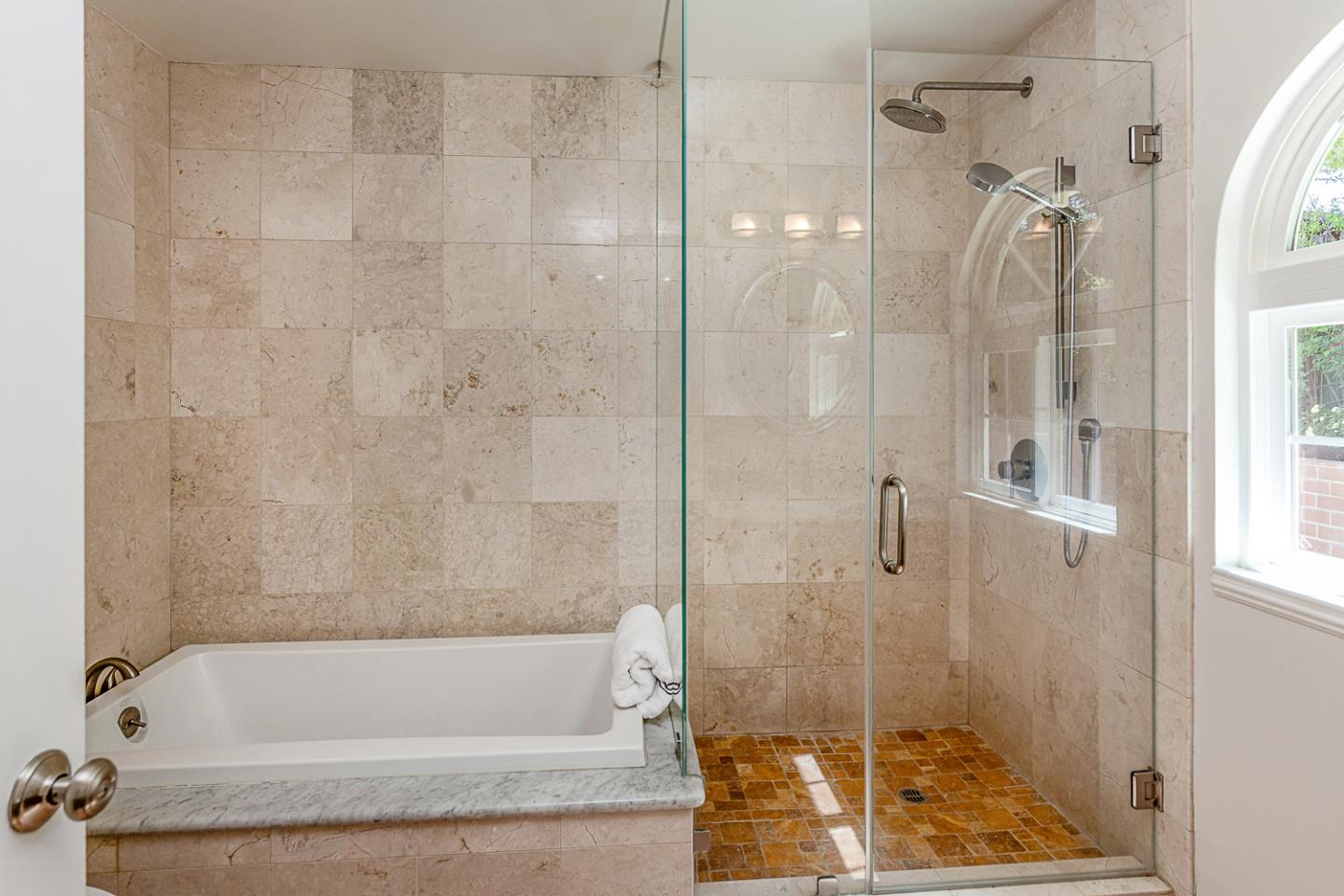 Detail Gallery Image 6 of 14 For 15000 Winchester Blvd, Los Gatos,  CA 95030 - 5 Beds | 3 Baths