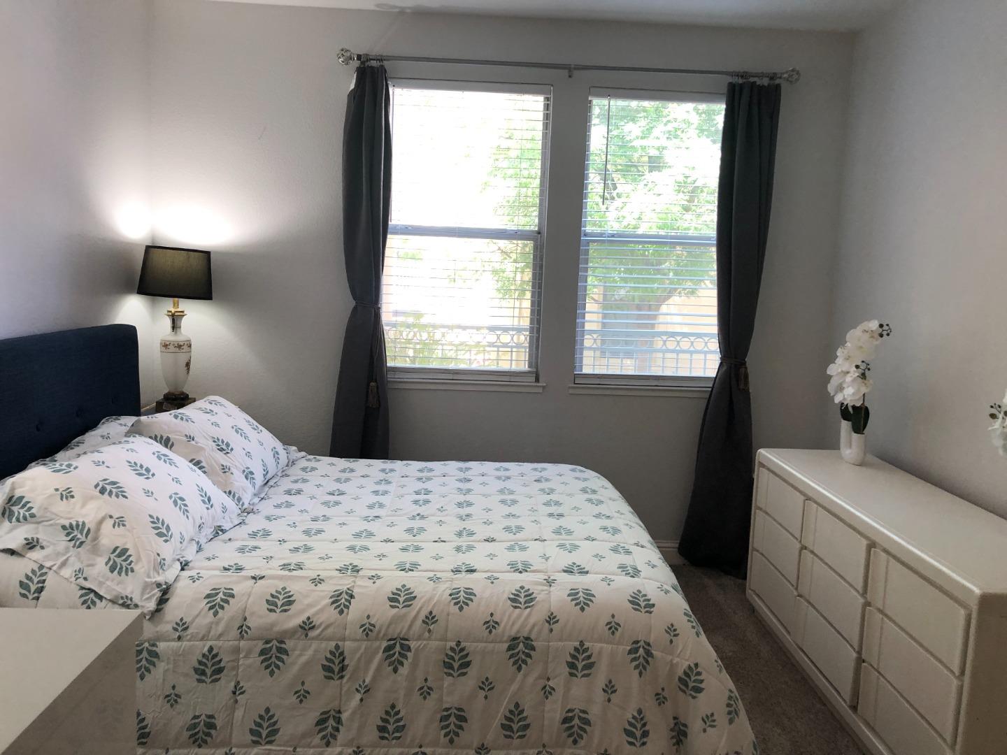 Detail Gallery Image 4 of 19 For 952 S 11th St #134,  San Jose,  CA 95112 - 1 Beds | 1 Baths