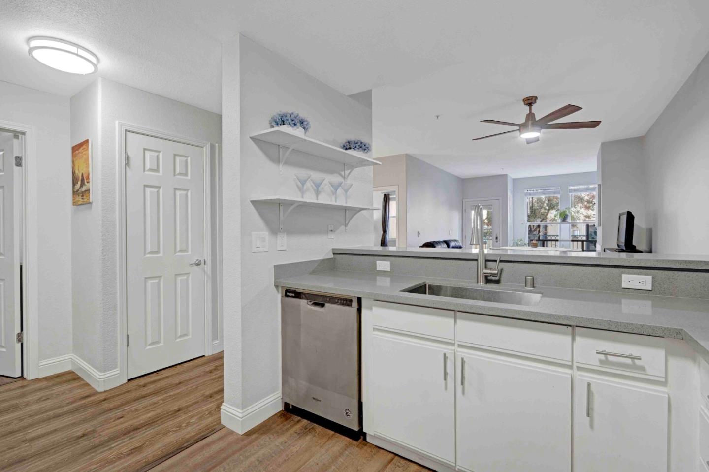 Detail Gallery Image 8 of 19 For 952 S 11th St #134,  San Jose,  CA 95112 - 1 Beds | 1 Baths