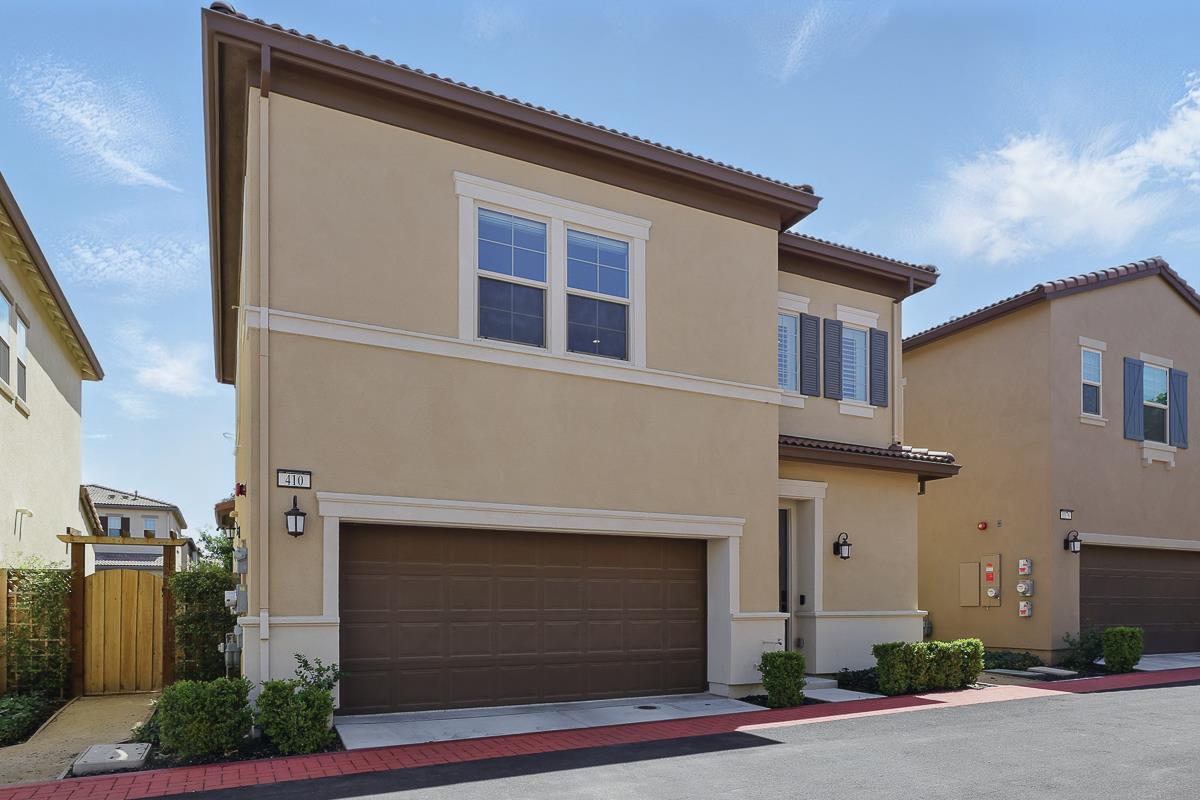Detail Gallery Image 2 of 66 For 410 E Redberry Pl, Mountain House,  CA 95391 - 3 Beds | 2/1 Baths