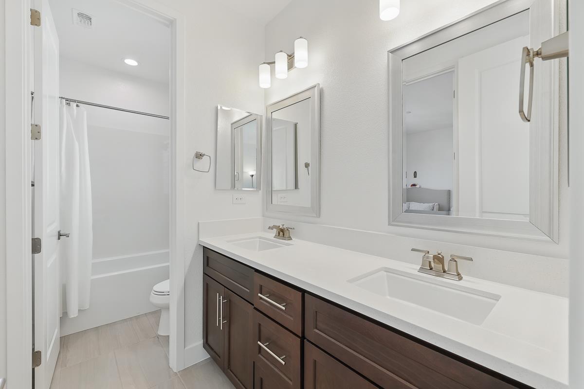 Detail Gallery Image 31 of 66 For 410 E Redberry Pl, Mountain House,  CA 95391 - 3 Beds | 2/1 Baths