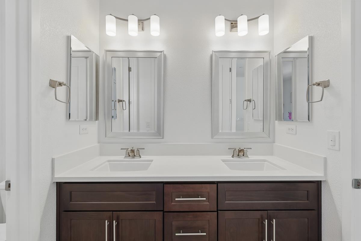 Detail Gallery Image 32 of 66 For 410 E Redberry Pl, Mountain House,  CA 95391 - 3 Beds | 2/1 Baths