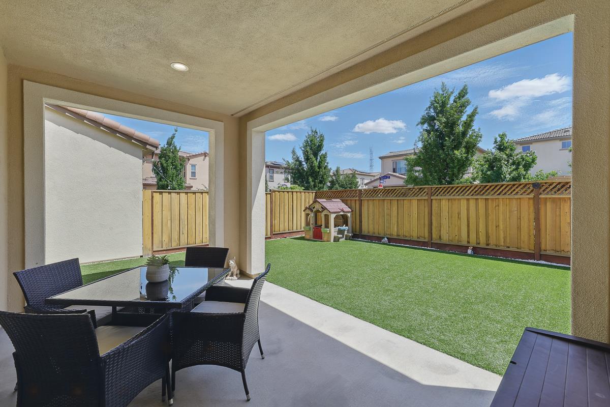 Detail Gallery Image 45 of 66 For 410 E Redberry Pl, Mountain House,  CA 95391 - 3 Beds | 2/1 Baths