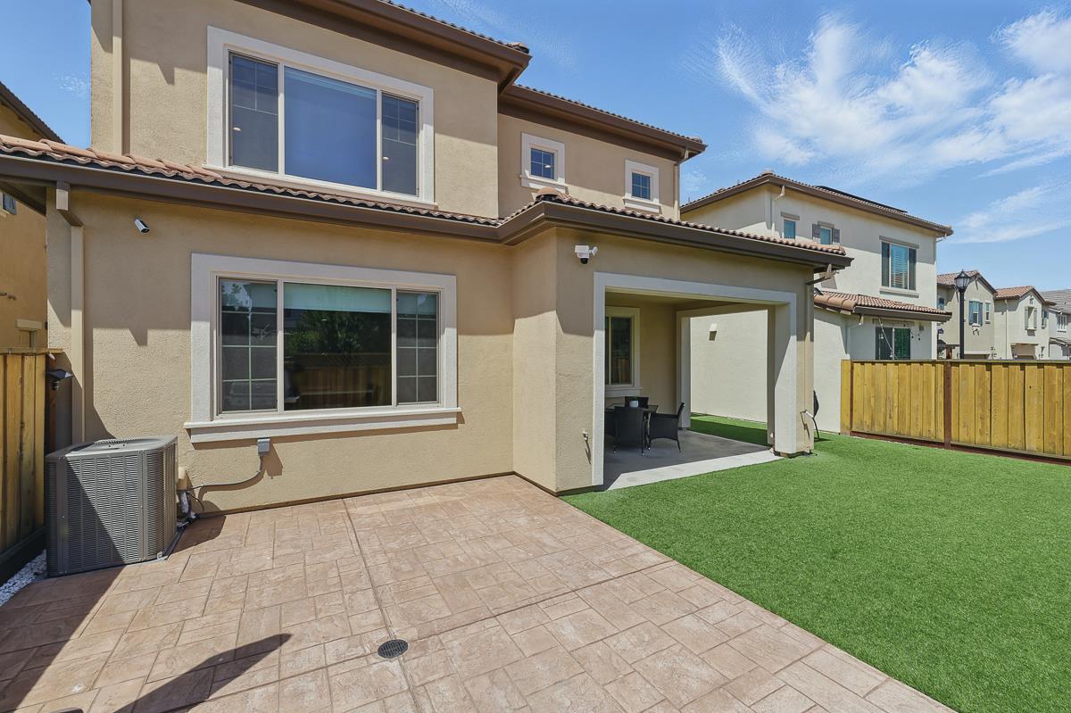 Detail Gallery Image 49 of 66 For 410 E Redberry Pl, Mountain House,  CA 95391 - 3 Beds | 2/1 Baths