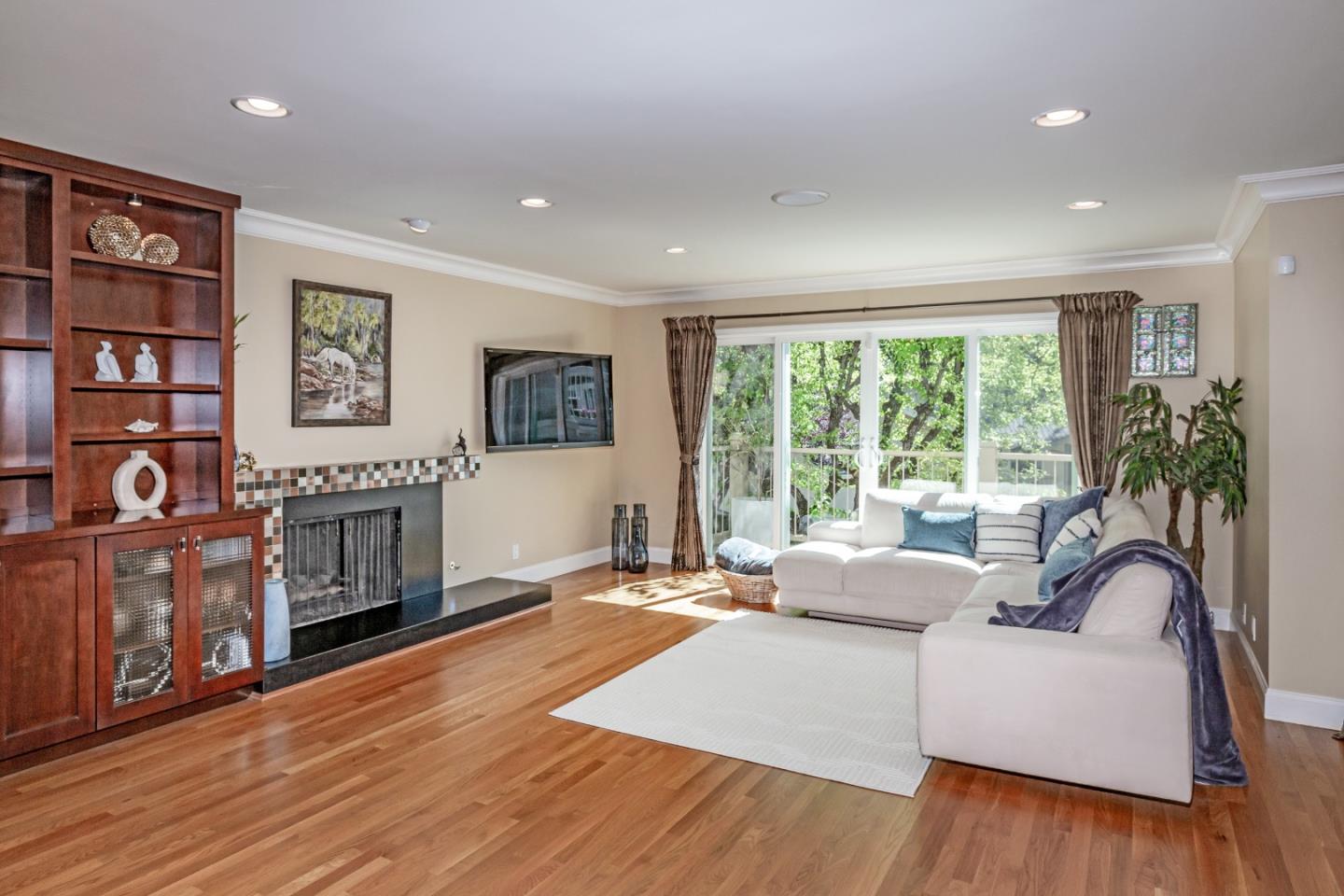 Detail Gallery Image 3 of 12 For 14654 Placida Ct, Saratoga,  CA 95070 - 3 Beds | 2/1 Baths